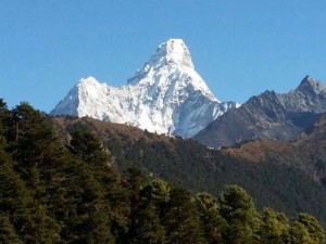 Twin Mountain Ama Dablam